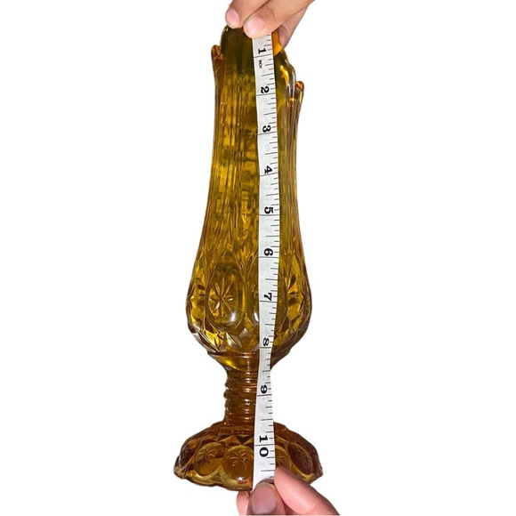 AMBER KANAWHA 11” tall‎ SWUNG GLASS VASE. MOON & STARS VGC - Picture 8 of 8